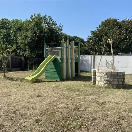Maison Saint-Pierre-D'Oleron, 4 Pieces, 6 Personnes - Fr-1-246A-241 2*